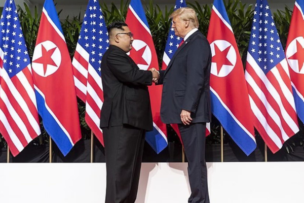 ترامب يبدي رغبته في لقاء كيم جونغ أون مجدداً