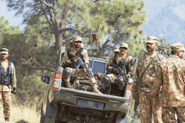 الجيش الباكستاني يعلن مقتل 14 مسلحاً في بلوشستان