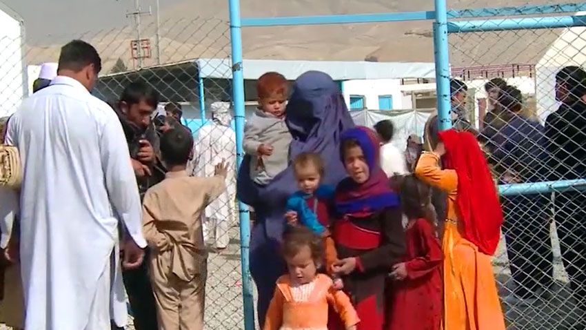 پاکستان: د شپې تر ۱۱ بجو به د تورخم دروازه پرانیستې وي