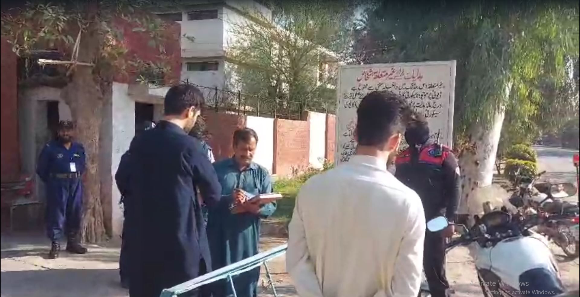 د افغان زده‌کړیالانو د نیولو بهیر