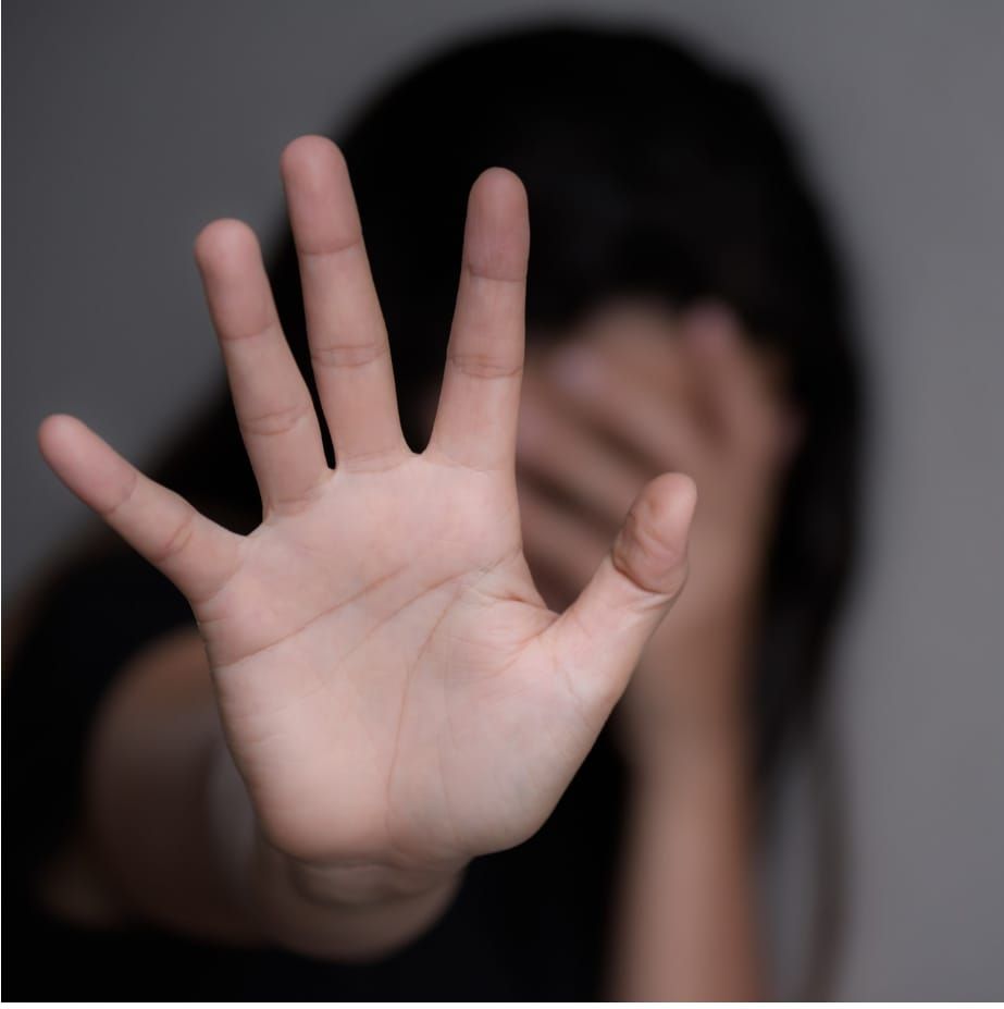 کراچۍ کې ښځې اوس هم د تاوتریخوالي ښکار دي؛ په څلورو میاشتو کې سلګونه پېښې ثبت شوي