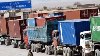 په کراچۍ بندر کې د افغان سوداګرو شاوخوا دوه زره کانتینر لا هم بند پاتې دي