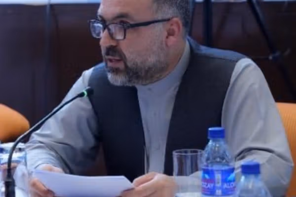 عاطف مشعل: افغانه مېرمن د افراط او تفریط ترمنځ د ناسم تعبیر قرباني شوې