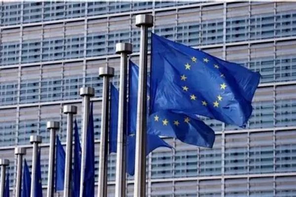 د اروپا کمېسیون: په ایران کې به د ازادۍ ځپل بېځوابه پاتې نهشي