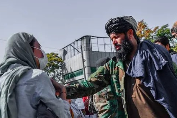 یوناما: د ښځو او نجونو حقونه د افغانستان د بیارغونې لپاره حیاتي دي