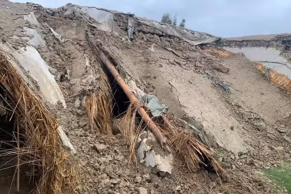 سیلاب در کنر جان دستکم دو نفر را گرفت
