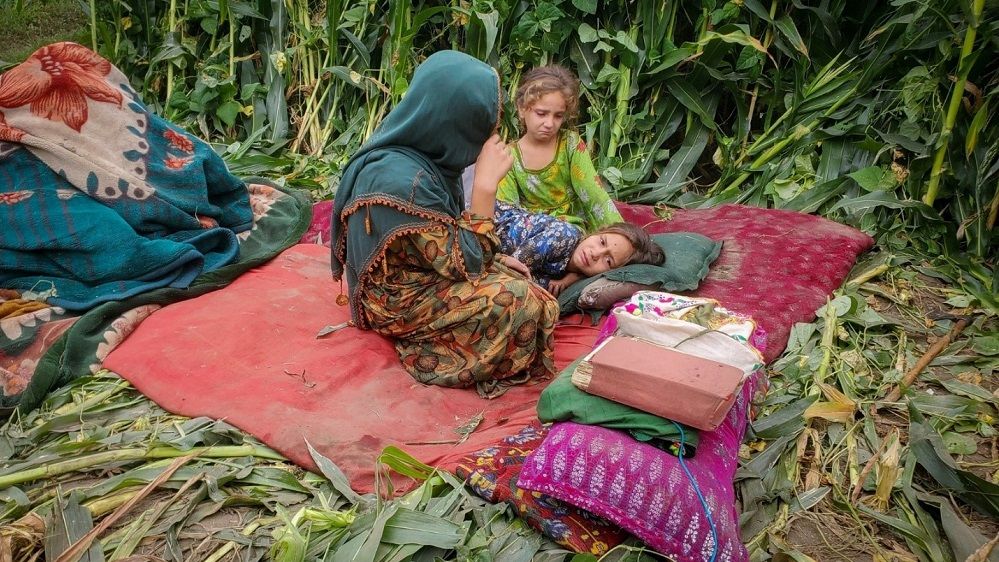 په ختیځ افغانستان کې زرګونه زلزله ځپلې کورنۍ د ژمي له راتګ مخکې بې ‌سرپناه پاتې دي