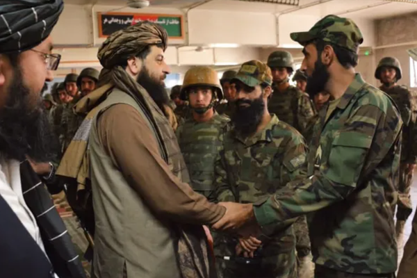 Taliban’s Defense Minister Meets Newly Recruited Forces From Panjshir