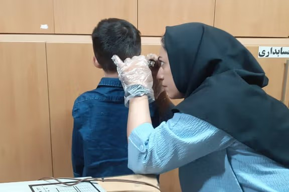 په ایران کې شاوخوا ۷ مېلیونه کسان د غږونو اورېدو له ستونزې سره مخ دي