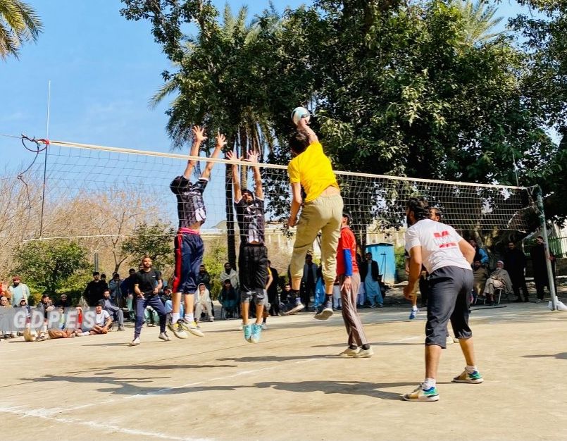 طالبان  در ولایت تخار تمامی فعالیت‌های ورزشی را به خاطر ماه رمضان متوقف کرد