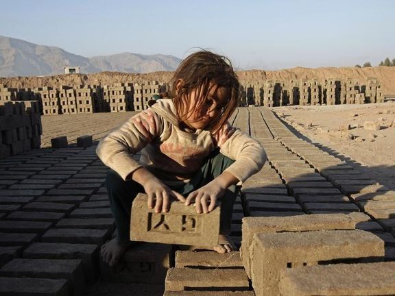 یونیسف: بازگشت طالبان و بحران بشری، به کار کودکان در افغانستان دامن زده است