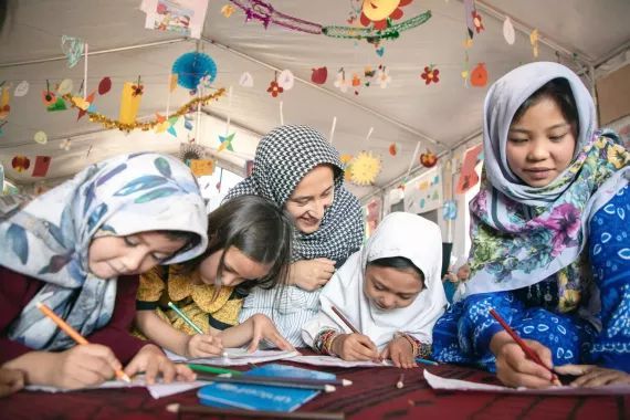 یونېسف: له ۲۴ سلنې ډېر افغان ماشومان د وېرې او ۱۵ سلنه د ژور خپګان په ناروغیو اخته دي