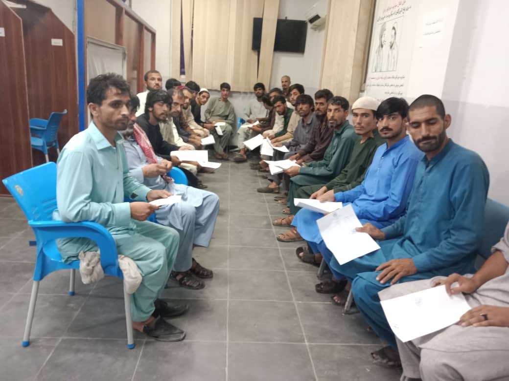 وزارت مهاجرین طالبان از آزادی ۲۵ افغان از زندان‌های پاکستان خبر داد