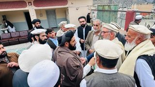 د تورخم ستونزې حل لپاره جوړه شوې جرګه؛ پاکستاني اړخ د جرګې لپاره ۵۰ کسیزه ډله جوړه کړه