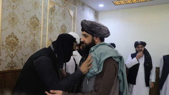 څه وخت مخکې ملا یعقوب د طالبانو له رسنیو فعالانو سره ولیدل