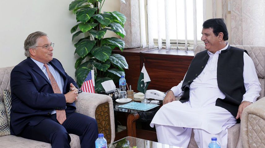 پاکستان و امریکا متعهد به جستجوی راه‌حل پایدار برای مشکل مهاجران افغان شدند