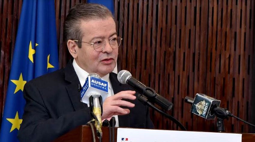 فرانسه سه میلیون یورو برای کمک به پناهجویان افغان در ایران و پاکستان اختصاص داد