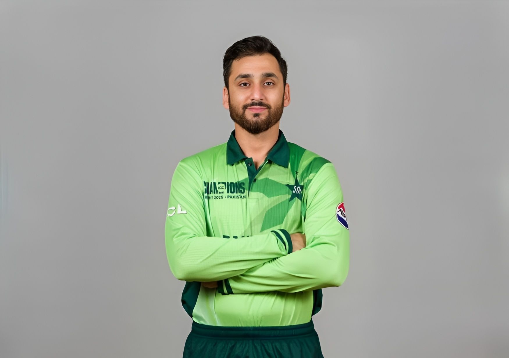 کاپیتان پاکستان از روحیه ورزشی می‌گوید، اما درباره دست‌دادن بازیکنان با یکدیگر تردید دارد