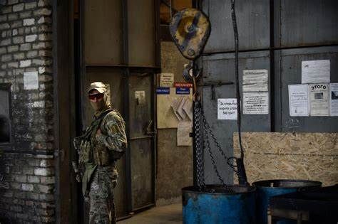 له عسکري خدمته تښتېدلي روسي عسکر له محاکمې وړاندې ځان وژلی