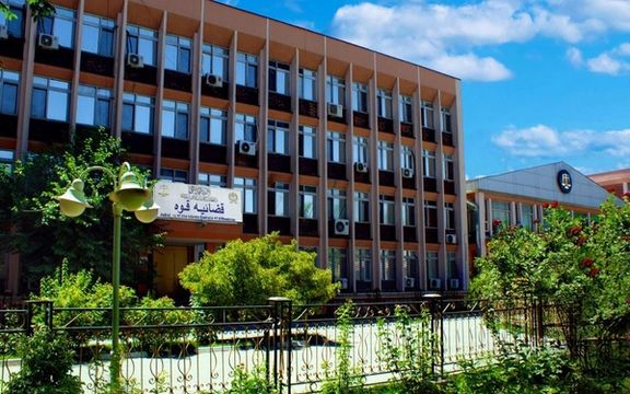 طالبان دو فرد را در بغلان و فراه در ملاء عام شلاق زد