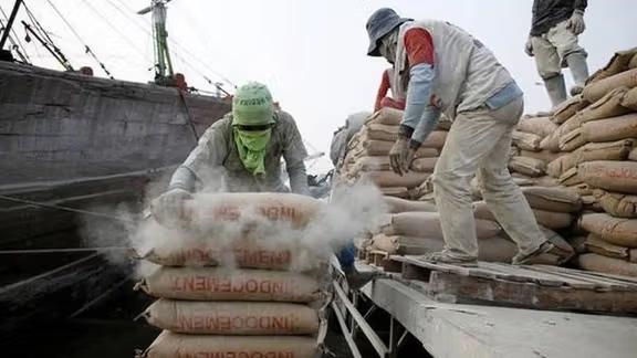 له ایرانه د افغان کډوالو اېستلو د دغه هېواد پر اقتصاد منفي اغېز کړی دی