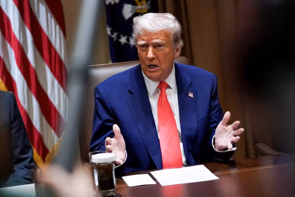 کنایه مقام طالبان به ترامپ: یک جنگسالار اقتصادی نظم جهانی را از بین برده است