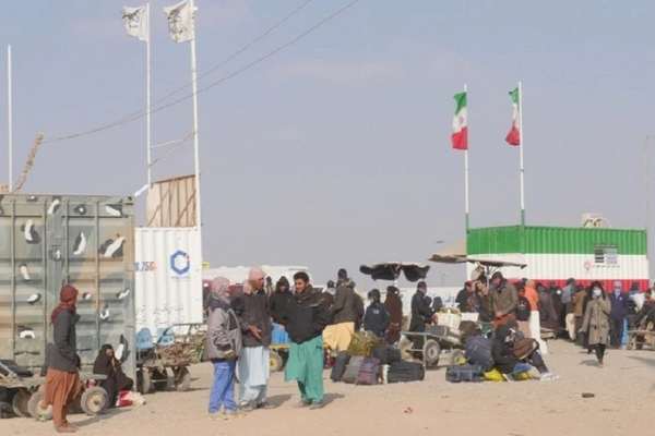 Afghans Using Foreign SIMs Say Blackout Left Country In The Dark