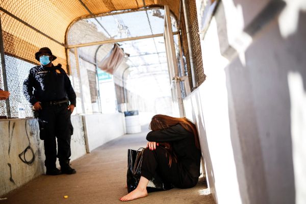 گزارش گاردین از فشار بر کارکنان مخالف سیاستهای مهاجرتی ترامپ در وزارت امنیت داخلی امریکا