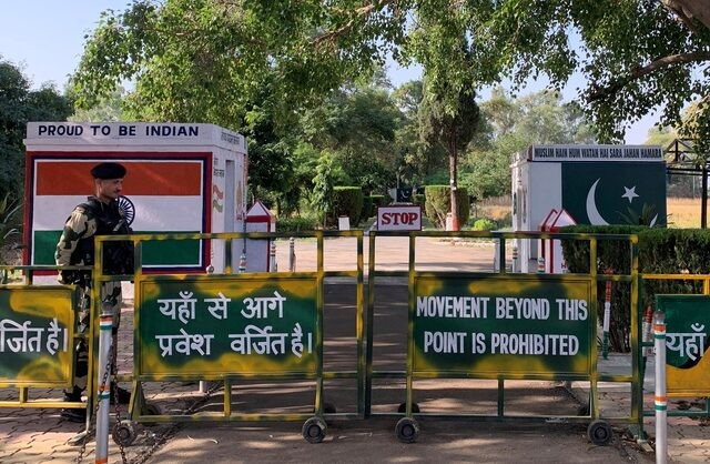 سنډې ګارډین: پاکستان پر طالبانو د نفوذ کمېدو له امله کشمیري جهادي ډلو ته مخه کړې