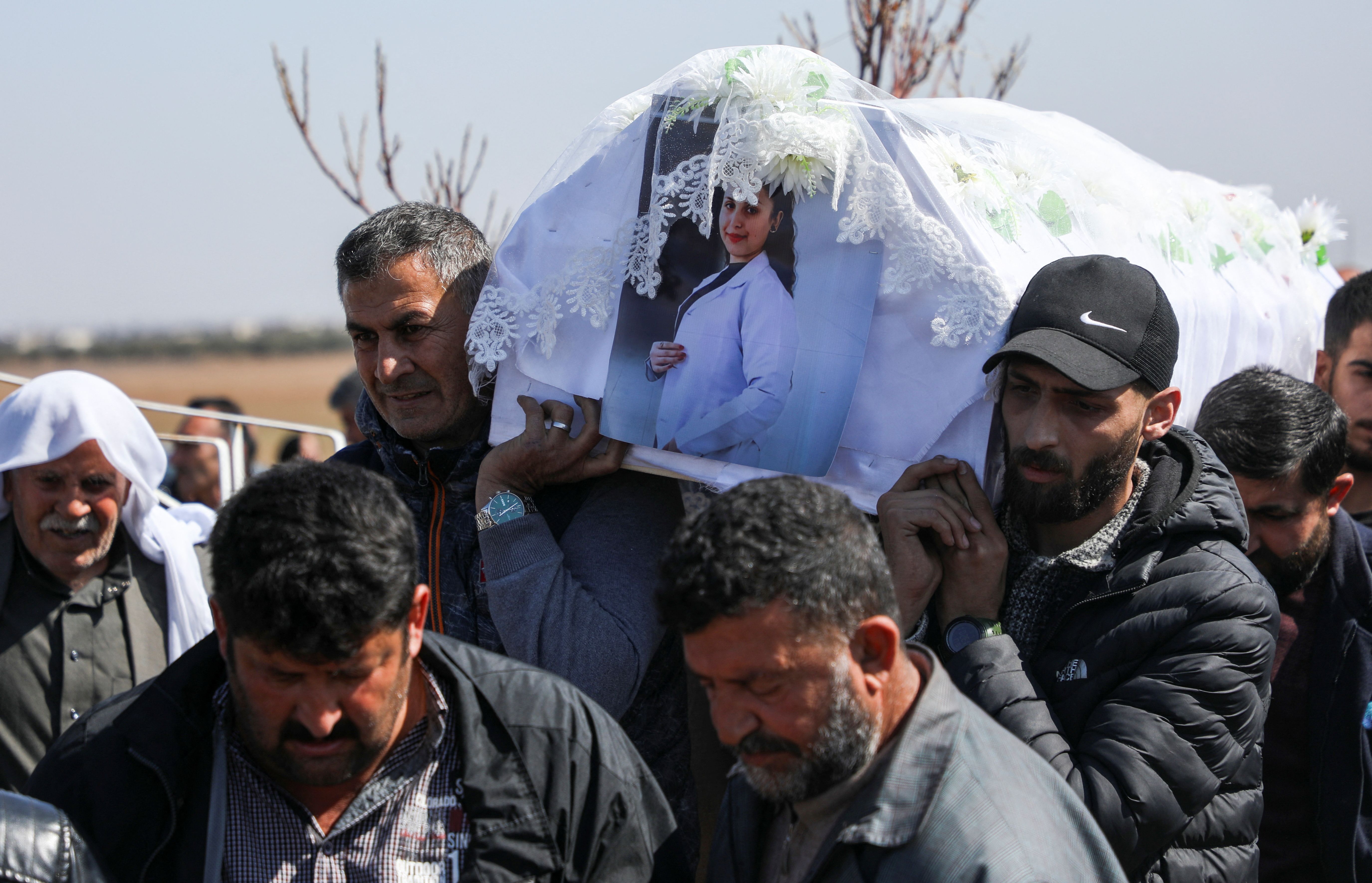 شاهدان عینی: سنی‌ها برای نجات علوی‌ها در لاذقیه شتافتند