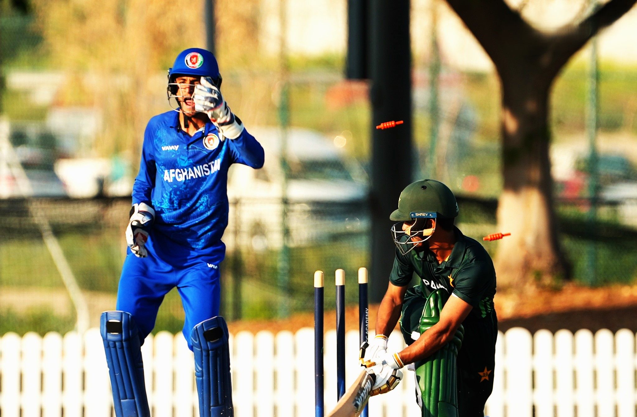 تیم کریکت نوزده سال افغانستان با شکست پاکستان، قهرمان مسابقات سه‌جانبه امارات شد