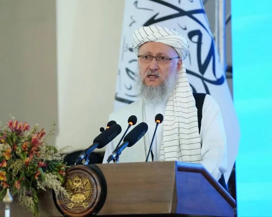معاون رئیس‌الوزرای طالبان: نه شرقی، نه غربی، بی‌طرف هستیم
