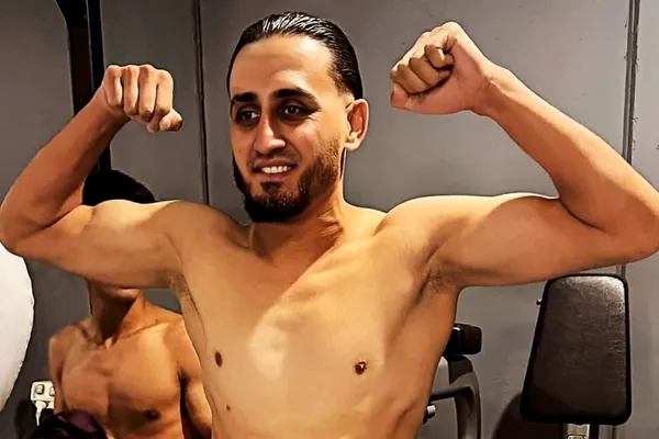 افغان مسلکي سوکوهونکی له اندونيزيايي سيال سره رینګ ته ننوځي