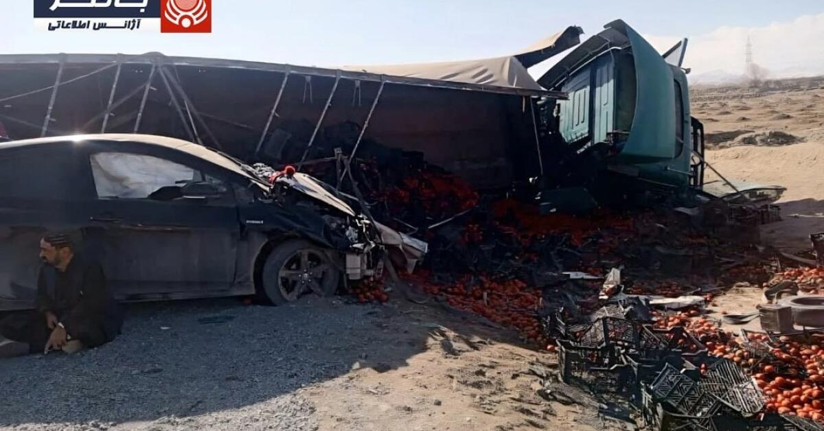 طالبانو په غزني ولایت کې د یوې ټرافیکي پېښې له امله د شپږو کسانو د مرګ‌ژوبلې خبر ورکړ