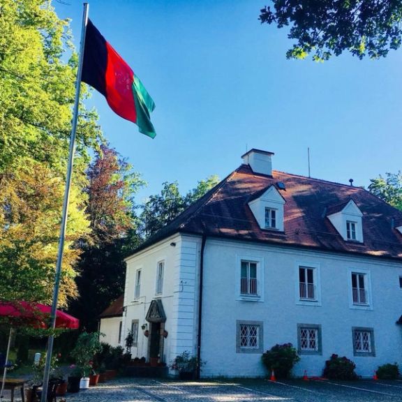 شکایت مراجعان از «فساد و بینظمی» در قنسولگری افغانستان در مونشن آلمان