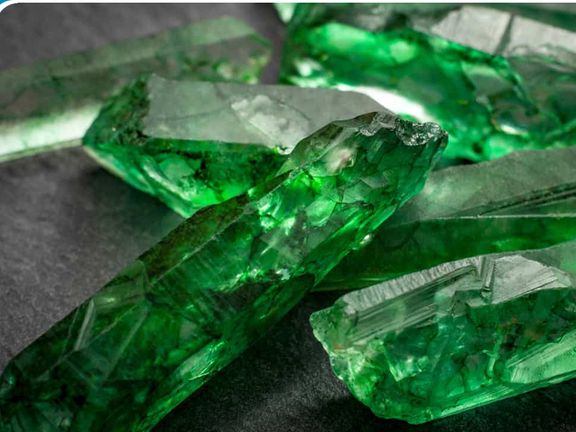 طالبان استخراج معدن زمرد در پنجشیر را آغاز کرد