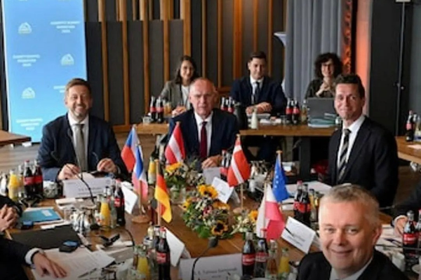 شپږو اروپايي هېوادونو کورنیو چارو وزیران:د افغانستان او سوریې کډوالو ستنول باید بیا پیل شي
