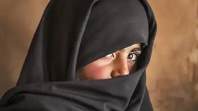 ټایمز اف انډیا: د هلمندۍ ماشومې نجلۍ ماشومتوب د نکاح قرباني شو