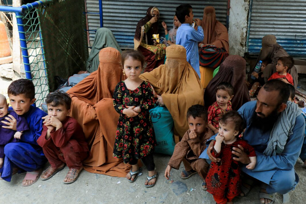 پاکستاني ځواکونو په راولپنډۍ کې سږکال له ۵ نیم زرو زیات افغانان نیولي دي