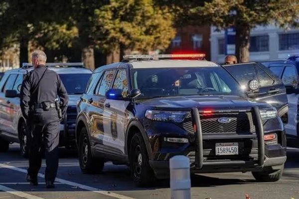 په امریکا کې د ډزو په پېښه کې یو پولیس افسر وژل شوی دی