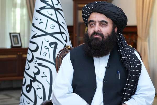 امیرخان متقي د مسکو فارمټ په اتمه غونډه کې د ګډون لپاره مسکو ته لاړ