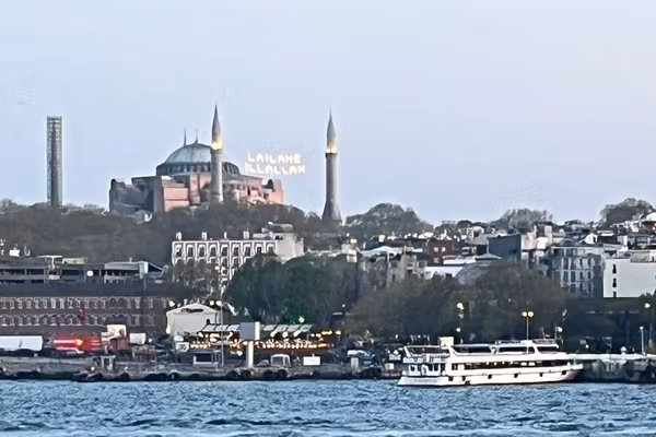 Pakistan, Taliban End Istanbul Talks With No Breakthrough