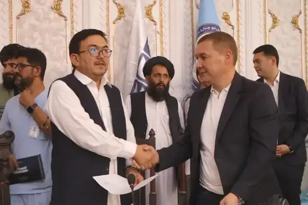 طالبان وایي په جوزجان کې د ازبکستان سوداګرو د ۱۵مېلیون ډالرو په ارزښت هوکړې لاسلیک کړې