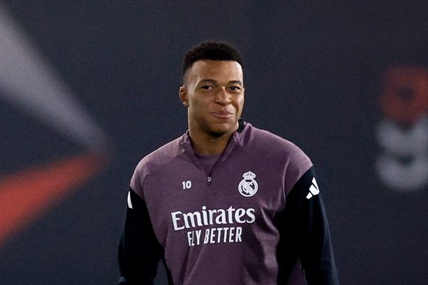 بررسی وضعیت بدنی کیلیان امباپه، ستاره رئال مادرید برای فینال سوپرکاپ اسپانیا