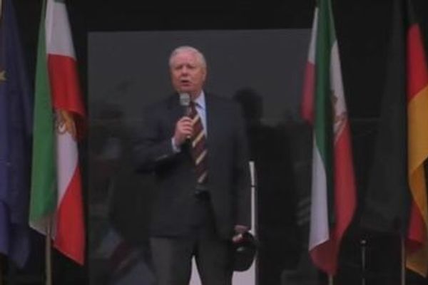 لینډسي ګراهام: د ایران خلک د تاریخ جوړولو په حال کې دي