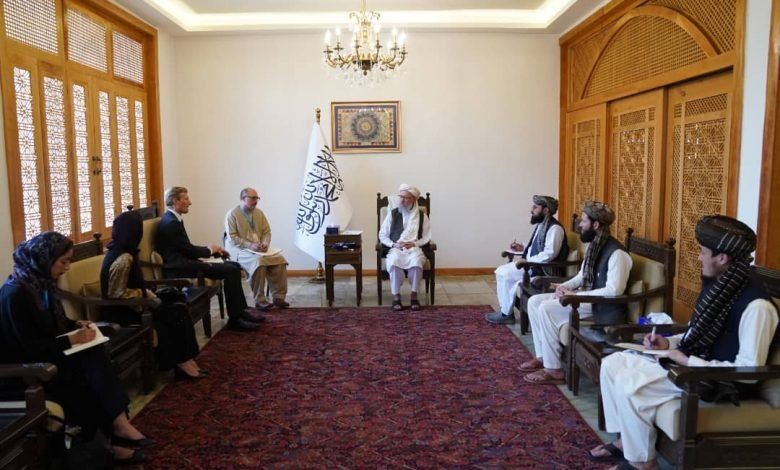 معاون رئیس‌الوزرای طالبان می‌گوید تحریم‌ها سیاست‌های این گروه را تغییر نمی‌دهد