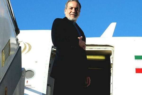 هیئت مذاکرهکننده جمهوری اسلامی برای دور پنجم مذاکرات هستهای عازم رم شد