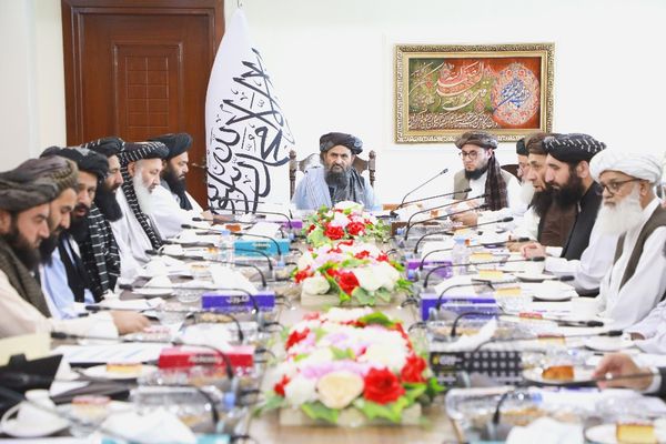د ملا عبدالغني برادر په مشرۍ اقتصادي غونډه کې د طالبانو اقتصادي پالیسي تایید شوه