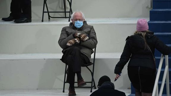 تصویر برنی سندرز به یکی از میمهای محبوب در سال ۲۰۲۱ تبدیل شد