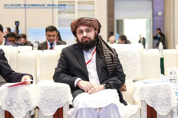 په چین کې د طالبانو سفیر د پاکستان حاکمه طبقه «شریره کړۍ» وبلله